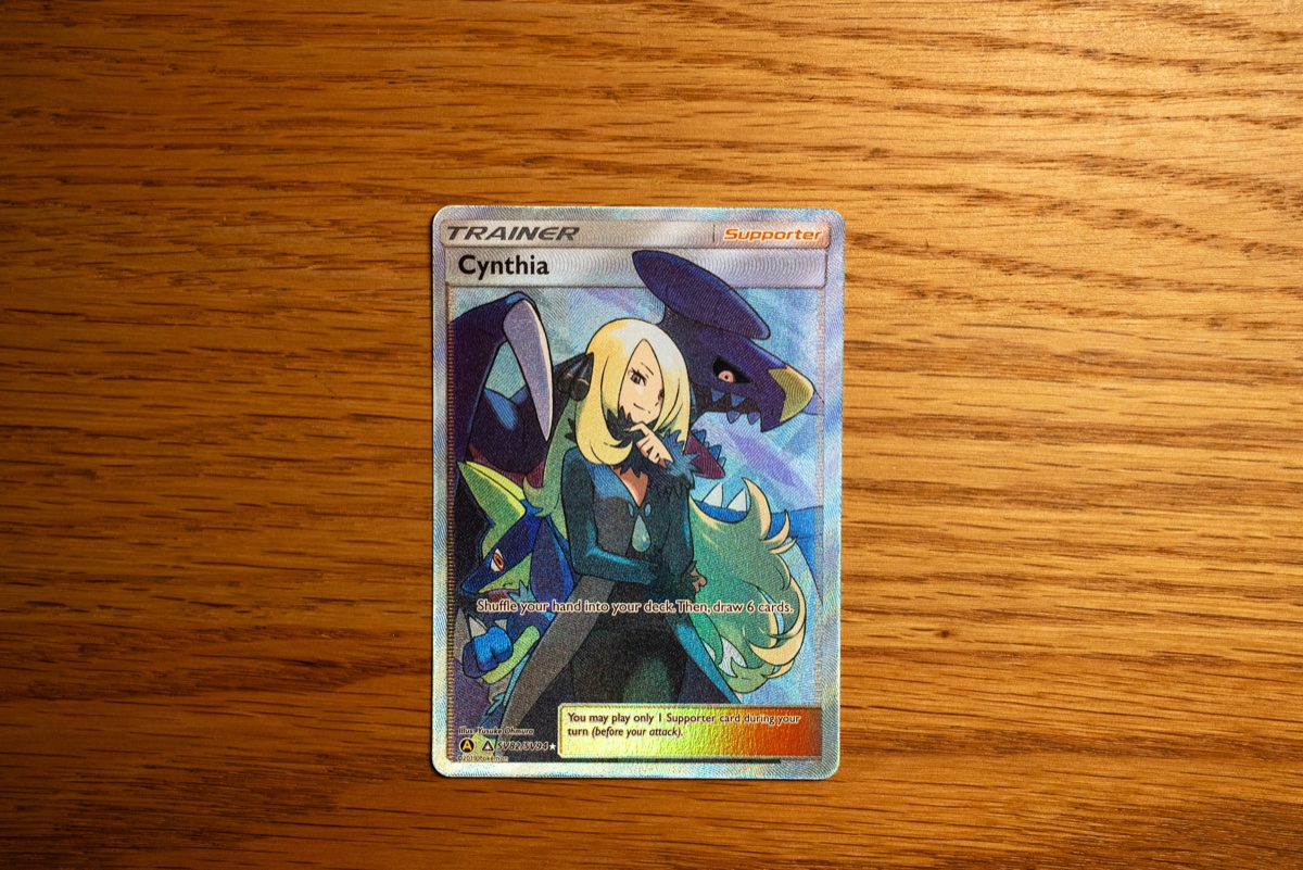 Cynthia SV82 SV94 Hidden Fates Full Art Shiny Vault Pokemon Card Mint
